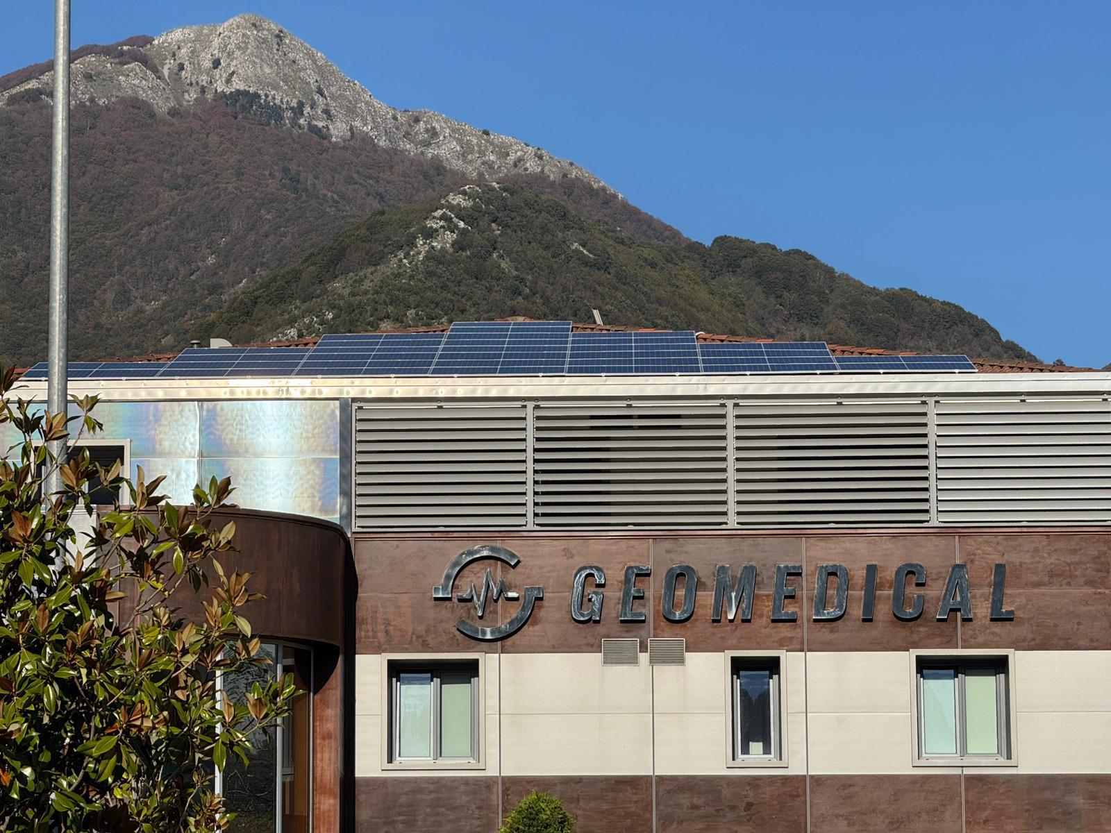 Geomedical: installazione pannelli fotovoltaici e batterie
