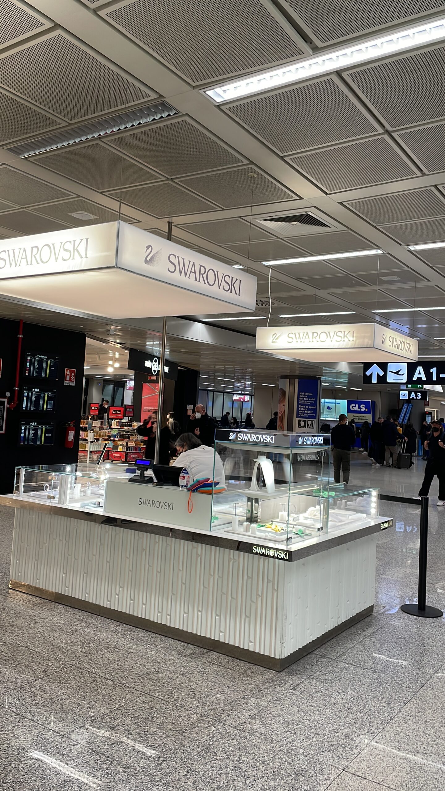 Illuminazione negozio Swarovsky: Aeroporto Fiumicino